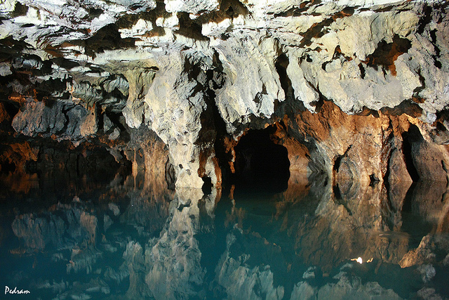 ali sadr cave2