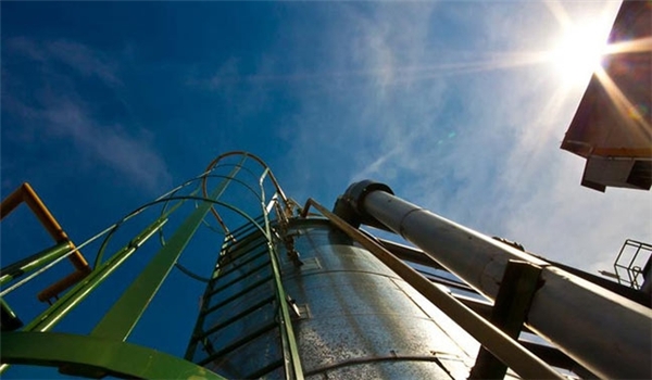 oil refinery