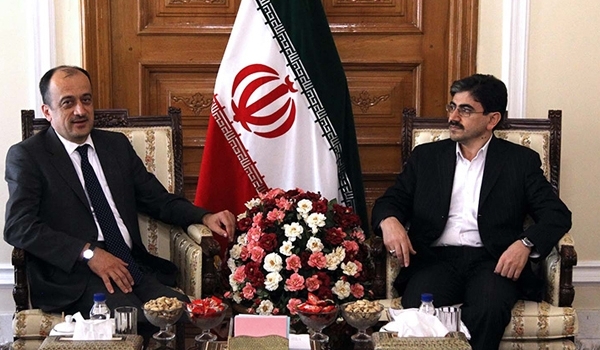 Moayyed Hosseini Sadr & Yardim