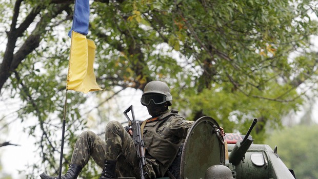 Ukrainian servicemen