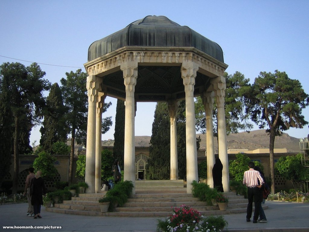 Hafez tomb