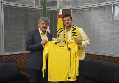 sepahan signs Maia Passos