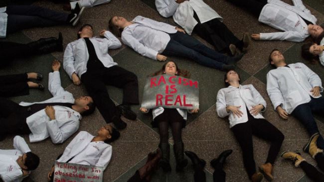 us medical students protest