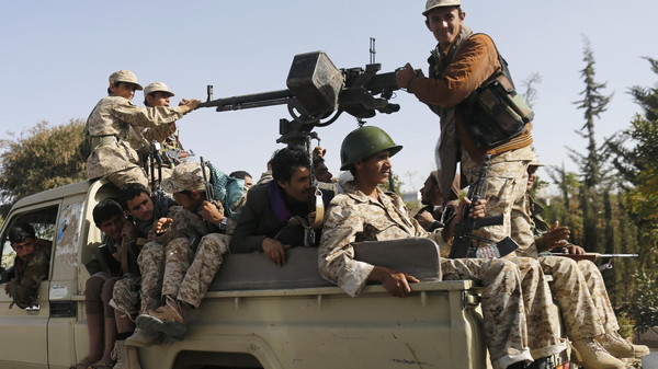 Houthi fighters ride a truck while patrolling a street in Sanaa January 21, 2015. (Reuters)
