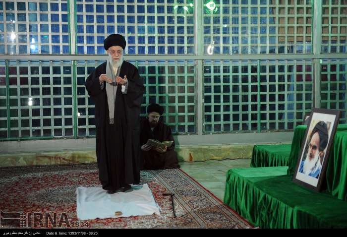 Supreme Leader pays tribute to Founder of Islamic Republic
