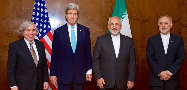From left to right: US Energy Secretary Ernest Moniz, US Secretary of State John Kerry, Irans Foreign Minister Mohammad Javad Zarif & the head of the Atomic Energy Organization of Iran, Ali Akbar Salehi