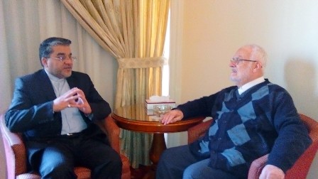 The Former Grand Mufti of Beit-ul-Moqaddas, Sheikh Akrameh Sabri meets Iranian ambassador to Jordan Mojtaba Ferdowsipour in Beirut on March 16, 2015.