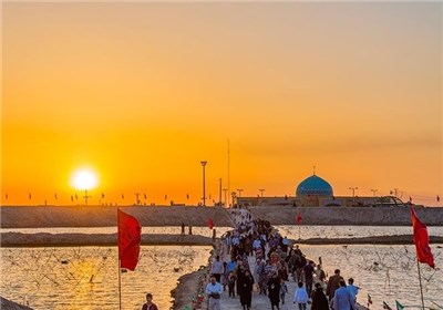 Nationals from 17 countries have visited Irans southwestern border areas that used to be war zones during the Iraqi imposed war in the 1980s.